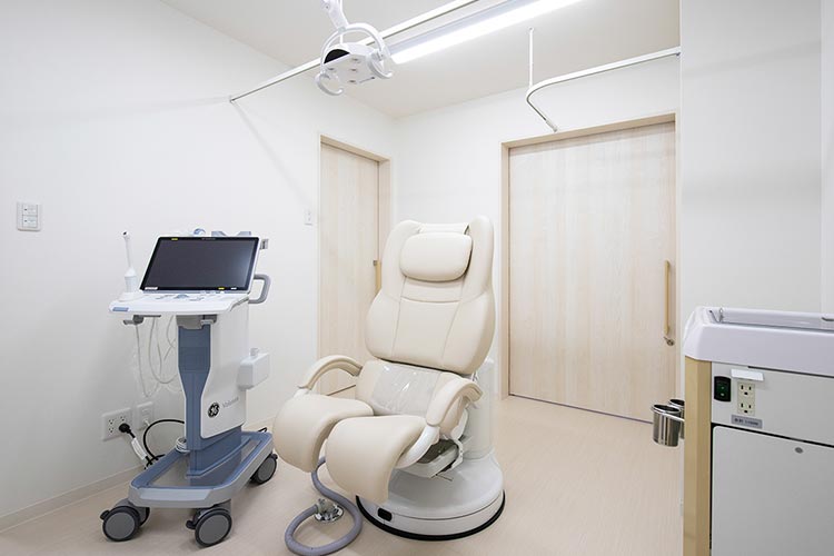内診室
