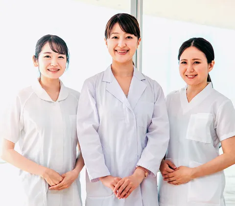 女性医師による診察のイメージ画像